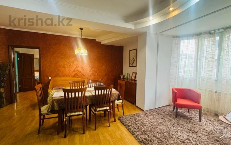 4-комнатная квартира · 107 м² · 7/7 этаж, Абдуллиных 56 за 650 000 ₸ в Алматы, Медеуский р-н — фото 14