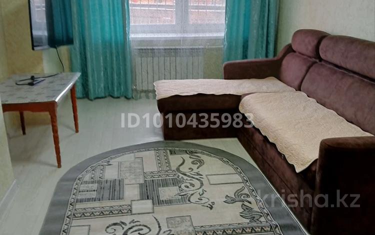 2-комнатная квартира · 64 м² · 1/4 этаж, Микрорайон Береке, Микрорайон Береке 14 — Дом по улице Мира за 200 000 ₸ в Костанае — фото 2