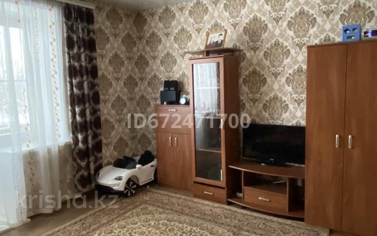 2-комнатная квартира · 52 м² · 2/2 этаж, Зыряновский 10 за 5.5 млн ₸ в Алтае — фото 2