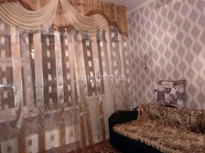 4-бөлмелі пәтер · 80 м² · 4/5 қабат, Сыпатай батыра 2 Б — гранд базара, бағасы: 22 млн ₸ в Таразе