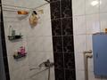 3-комнатная квартира · 60 м² · 2/5 этаж, Ауэзова за 24.5 млн ₸ в Усть-Каменогорске, Ульбинский — фото 4