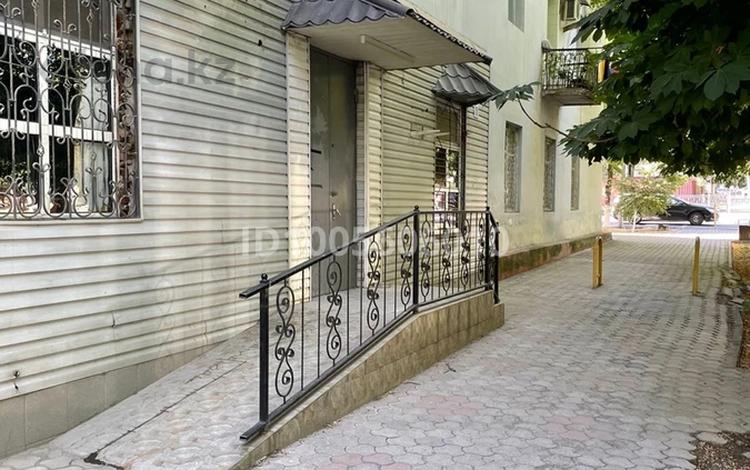 Офисы · 80 м² за 400 000 〒 в Шымкенте, Аль-Фарабийский р-н — фото 2