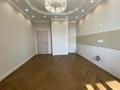 3-комнатная квартира · 150 м² · 13/22 этаж, Достык за 115.3 млн ₸ в Алматы, Медеуский р-н — фото 11