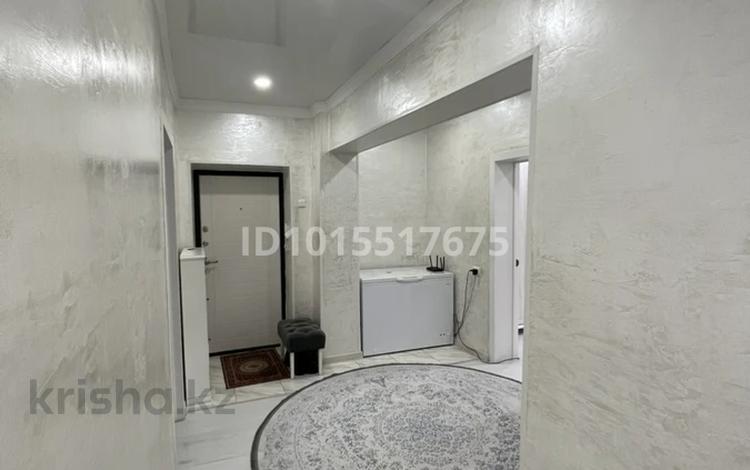 3-бөлмелі пәтер · 90 м² · 4/6 қабат, бульвар Ғарышкерлер 15А, бағасы: 45 млн ₸ в Жезказгане — фото 2