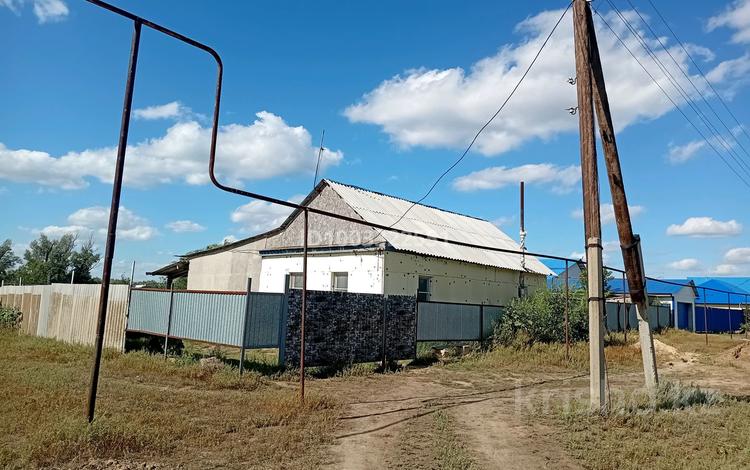Отдельный дом · 2 комнаты · 50 м² · 8 сот., Уральская 74 за 7 млн ₸ в Бурлин — фото 6