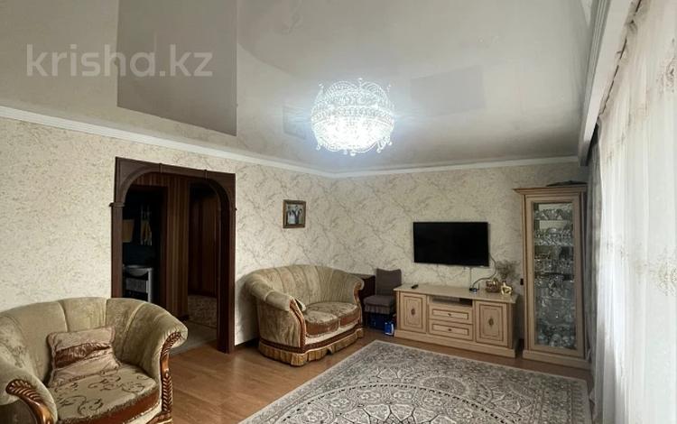 4-комнатная квартира · 100 м² · 3/10 этаж, Докучаева за 39.5 млн ₸ в Семее — фото 8
