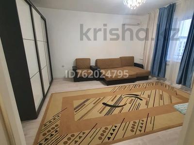 1-комнатная квартира · 47 м² · 5/6 этаж, Жарбосынов 85 — ТРЦ "Байзар" за 19.5 млн 〒 в Атырау