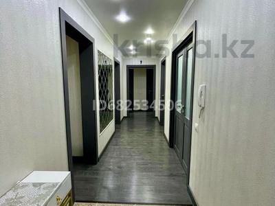 5-комнатная квартира, 100 м², 4/10 этаж, Шакарима Кудайбердыулы 6 за 50 млн 〒 в Павлодаре