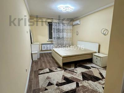 2-комнатная квартира · 62 м² · 3/9 этаж, мкр Аксай-1 11/9 — За ТЦ Азия парк за 300 000 ₸ в Алматы, Ауэзовский р-н