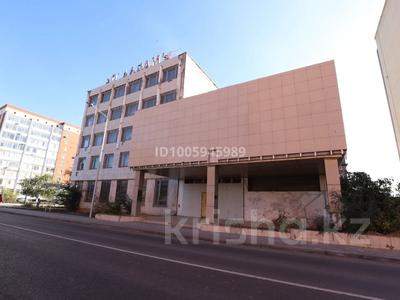 Свободное назначение, офисы, магазины и бутики, общепит, салоны красоты, бани, гостиницы и зоны отдыха, медцентры и аптеки, образование, развлечения · 3700 м² за 550 млн 〒 в Костанае