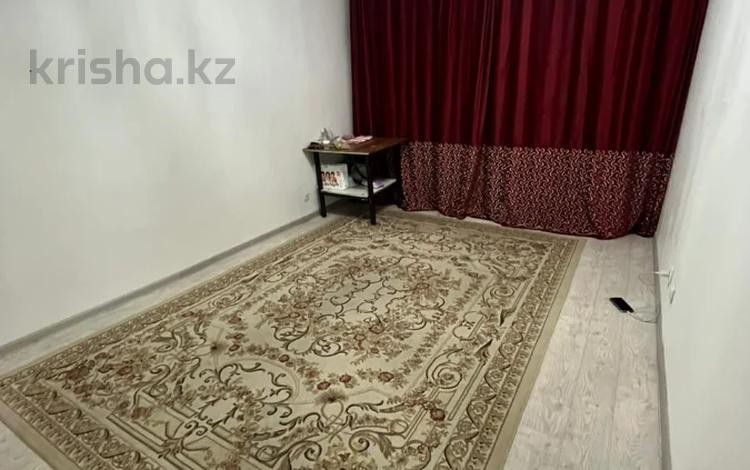 1-бөлмелі пәтер · 40 м² · 4/6 қабат, мкр Кокжиек, бағасы: 19 млн ₸ в Алматы, Жетысуский р-н — фото 2