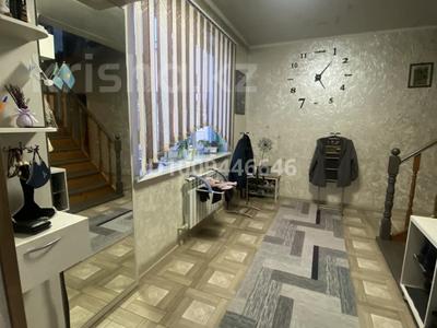 Отдельный дом · 9 комнат · 650 м² · 12 сот., Тенистый 1 — Солнечная, д/с Солнышко за 100 млн ₸ в Байтереке (Новоалексеевке)
