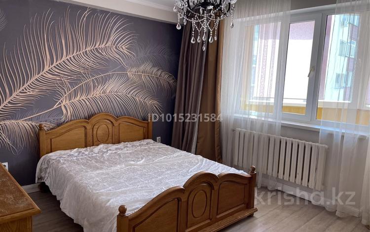 3-бөлмелі пәтер · 120 м² · 3/5 қабат, Думан-2 ш/а. 19, бағасы: 500 000 ₸ в Алматы, Медеуский р-н — фото 2