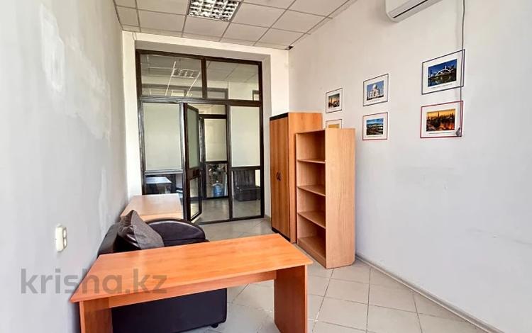 Свободное назначение · 18 м² за 105 000 ₸ в Караганде, Казыбек би р-н — фото 2