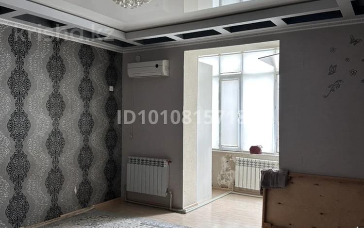 1-бөлмелі пәтер · 54 м² · 1/7 қабат, 35-мкр, 35-ш/а. 23, бағасы: 12 млн ₸ в Актау — фото 2