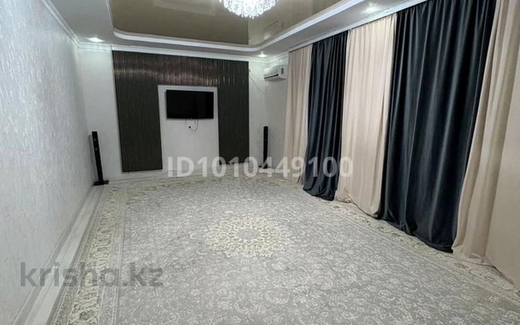 Отдельный дом · 3 комнаты · 120 м² · 8.32 сот., мкр Кайнар, 29 11 за 18 млн ₸ в Атырау — фото 2