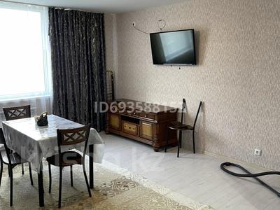 2-комнатная квартира, 68 м², 8 этаж, 9 30/2 за 17.5 млн 〒 в Туркестане