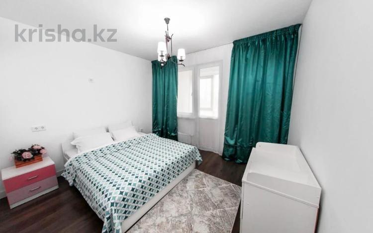 2-комнатная квартира · 70 м² · 2/5 этаж · посуточно, мкр. Алтын орда 10 за 14 900 〒 в Актобе, мкр. Алтын орда — фото 4