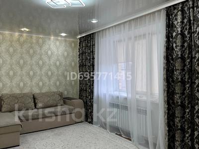 Аренда квартир в Западно-Казахстанской обл.: 2-комнатная квартира · 70 м² · 2/5 этаж · помесячно, Нур 7/1 — Таншолпан - Толе би за 220 000 〒 2-комнатная квартира · 70 м² · 2/5 этаж · помесячно, Нур 7/1 — Таншолпан - Толе би за 220 000 〒 в Уральске