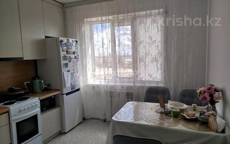 2-бөлмелі пәтер · 60 м² · 16/17 қабат, Горького 12 — Дворец спорта, бағасы: 26 млн ₸ в Петропавловске — фото 9