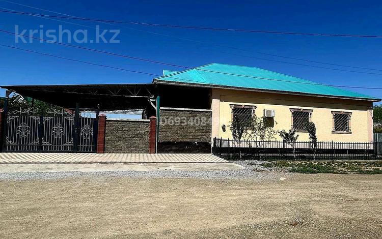 Отдельный дом · 6 комнат · 255 м² · 18 сот., Атамекен 54 за 47 млн 〒 в  — фото 2