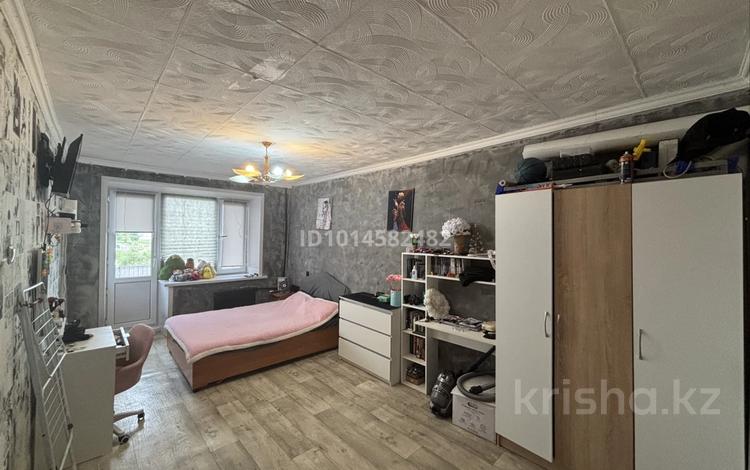 1-комнатная квартира · 30.7 м² · 4/5 этаж, Виктора-Хара за 5 млн ₸ в Шахтинске — фото 2
