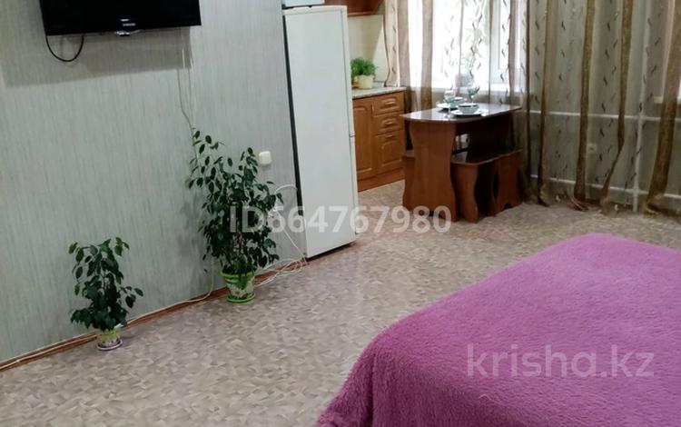 1-комнатная квартира · 38 м², проспект Нурсултана Назарбаева 234 — М. Маметова за 10 000 ₸ в Уральске — фото 2