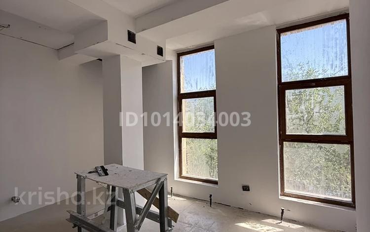 Свободное назначение, офисы · 18 м² за 280 000 ₸ в Алматы, Бостандыкский р-н — фото 2