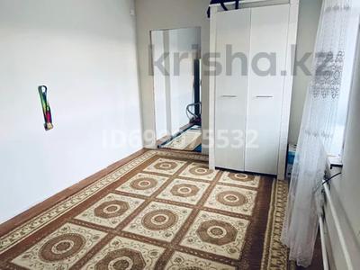 Продажа квартир в Западно-Казахстанской обл.: 2-комнатная квартира · 30 м² · 8/9 этаж, Назарбаева 148/1 — Пугачёва за 6 млн 〒 2-комнатная квартира · 30 м² · 8/9 этаж, Назарбаева 148/1 — Пугачёва за 6 млн 〒 в Уральске