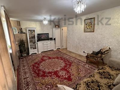 Отдельный дом · 4 комнаты · 110 м² · 6 сот., мкр Таусамалы, Центральная 54 за 48 млн ₸ в Алматы, Наурызбайский р-н