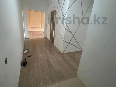 2-бөлмелі пәтер · 60.2 м² · 1/5 қабат, Алтын орда ш/а. — Молдагулова, бағасы: 150 000 ₸ в Актобе, мкр. Алтын орда
