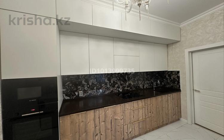 3-комнатная квартира · 103.2 м² · 5/10 этаж, Д. Кунаева 35 за 63 млн ₸ в Астане, Есильский р-н — фото 2