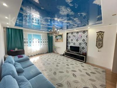 3-комнатная квартира, 90 м², 1/5 этаж, болашак за 34 млн 〒 в Талдыкоргане, мкр Болашак