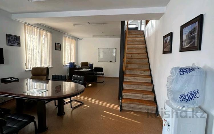 Офисы · 190 м² за 570 000 ₸ в Алматы, Бостандыкский р-н — фото 12