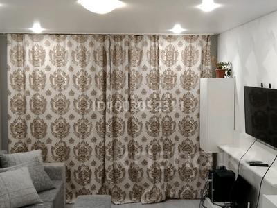 2-бөлмелі пәтер · 58 м² · 5/5 қабат, Есенберлина 8 — 19 мкр рядом ресторан Хан Сарай., бағасы: 21 млн ₸ в Усть-Каменогорске