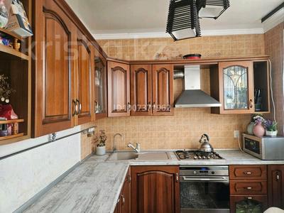 4-комнатная квартира · 85 м² · 5/5 этаж, Желтоксан 19 — Желтокан Райымбека за 67 млн ₸ в Алматы, Алмалинский р-н