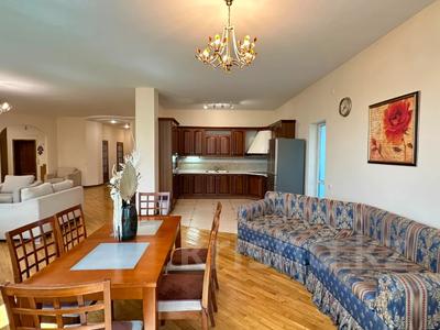 4-комнатная квартира · 178 м² · 6/9 этаж, мкр Самал-2 — Проспект Аль -Фараби за 215 млн ₸ в Алматы, Медеуский р-н