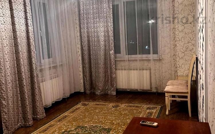 2-комнатная квартира · 70 м² · 15/25 этаж, мкр 11 112А — Актобе Ажары за 25 млн ₸ — фото 2