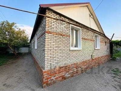 Часть дома · 4 комнаты · 71.7 м² · 5.6 сот., Ленина за 18.9 млн ₸ в Мичуринское