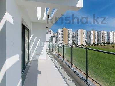 4-комнатная квартира · 126 м² · 6/6 этаж, Ceaser Resort 5 — Iskele, Long Bich за 110 млн 〒 в Искеле