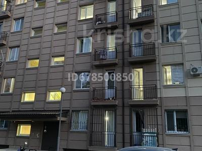 1-комнатная квартира, 28 м², 1/5 этаж помесячно, Водопьянова 1 Г за 90 000 〒 в Шымкенте