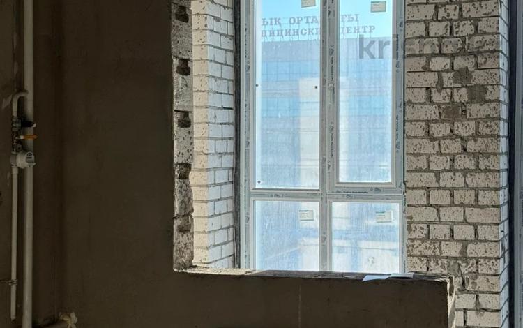 1-комнатная квартира · 55 м² · 2/9 этаж, Санкибай батыра за 22 млн ₸ в Актобе — фото 2