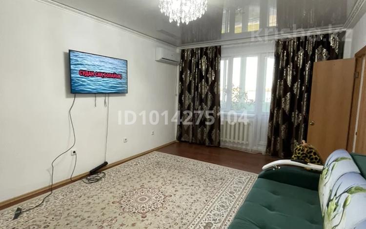 1-комнатная квартира · 52.3 м² · 9/9 этаж, 10 мкрн 21 за 17 млн ₸ в Аксае — фото 2