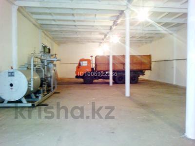 Завод · 50 соток, Проспект Жамбыл 1/14 — Сыпатай батыра за 65 млн 〒 в Таразе
