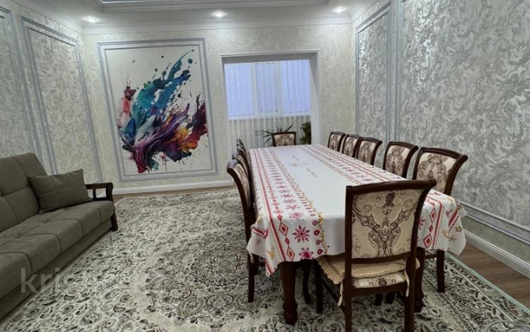 4-комнатная квартира · 160.2 м² · 3/5 этаж, мкр. Алтын орда за 60 млн ₸ в Актобе — фото 8