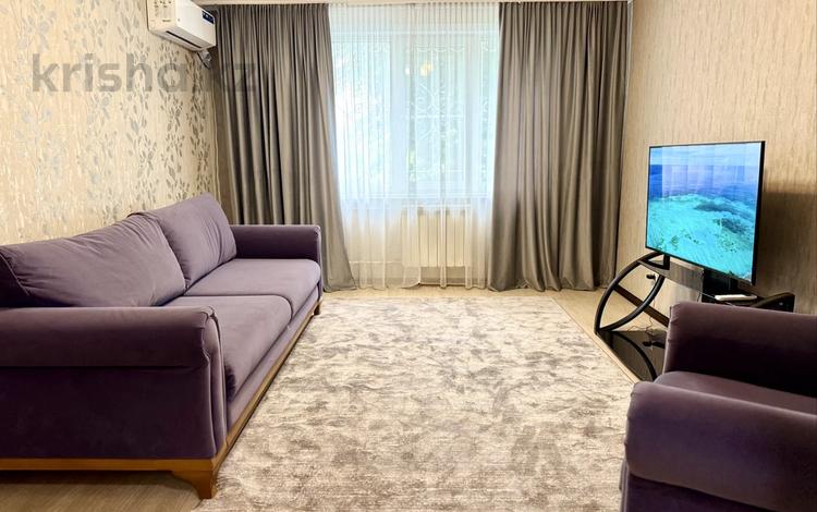 3-комнатная квартира · 70 м² · 2/10 этаж, Казахстан — Площадь Республики, Обл. Акимат за 24 000 ₸ в Усть-Каменогорске — фото 16