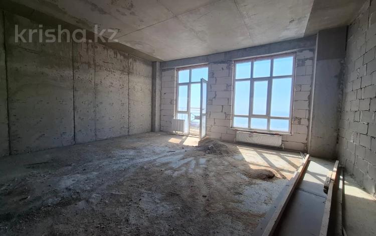 3-комнатная квартира · 138 м² · 5/14 этаж, 15-й мкр 74 за 48 млн ₸ в Актау — фото 10