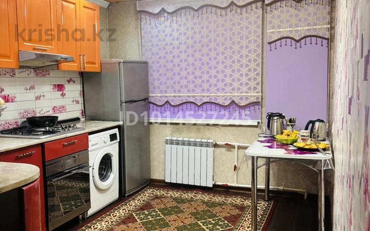 2-комнатная квартира · 49 м² · 1/5 этаж, Пришахтинск, Металлистов 34 за 15 млн ₸ в Караганде, Алихана Бокейханова р-н — фото 12