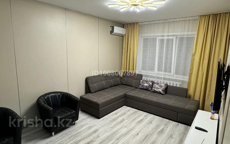 2-комнатная квартира · 60 м² · 5/5 этаж, Тулебаева 32 за 395 000 ₸ в Алматы, Медеуский р-н — фото 2