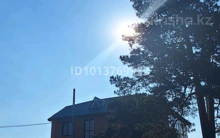 Отдельный дом · 6 комнат · 180 м² · 10 сот., Ремзаводская 27/1 — Сосновый бор за 99 млн ₸ в Акколе — фото 2